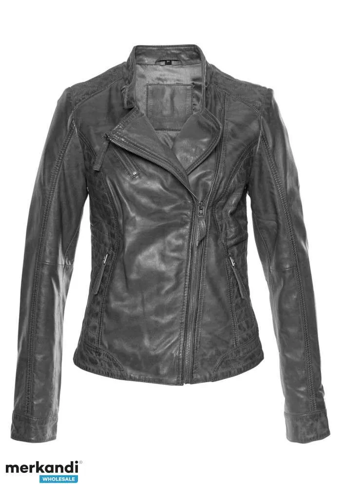 10 CHAQUETAS DE CUERO DE MARCA GENUINA (BSTOCK) !! JUNTOS SOLO 49 € !! (PVP: 2129 €)