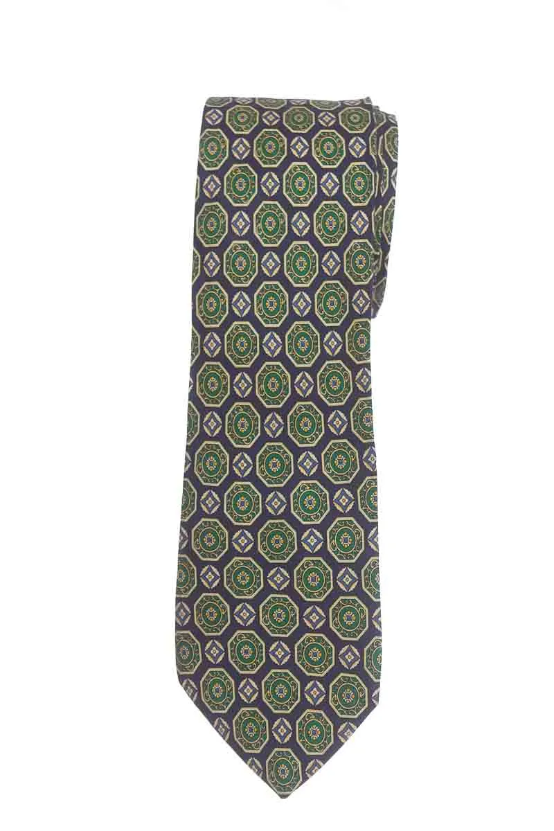 ACCESORIO COLOR VERDE  ARTURO CALLE