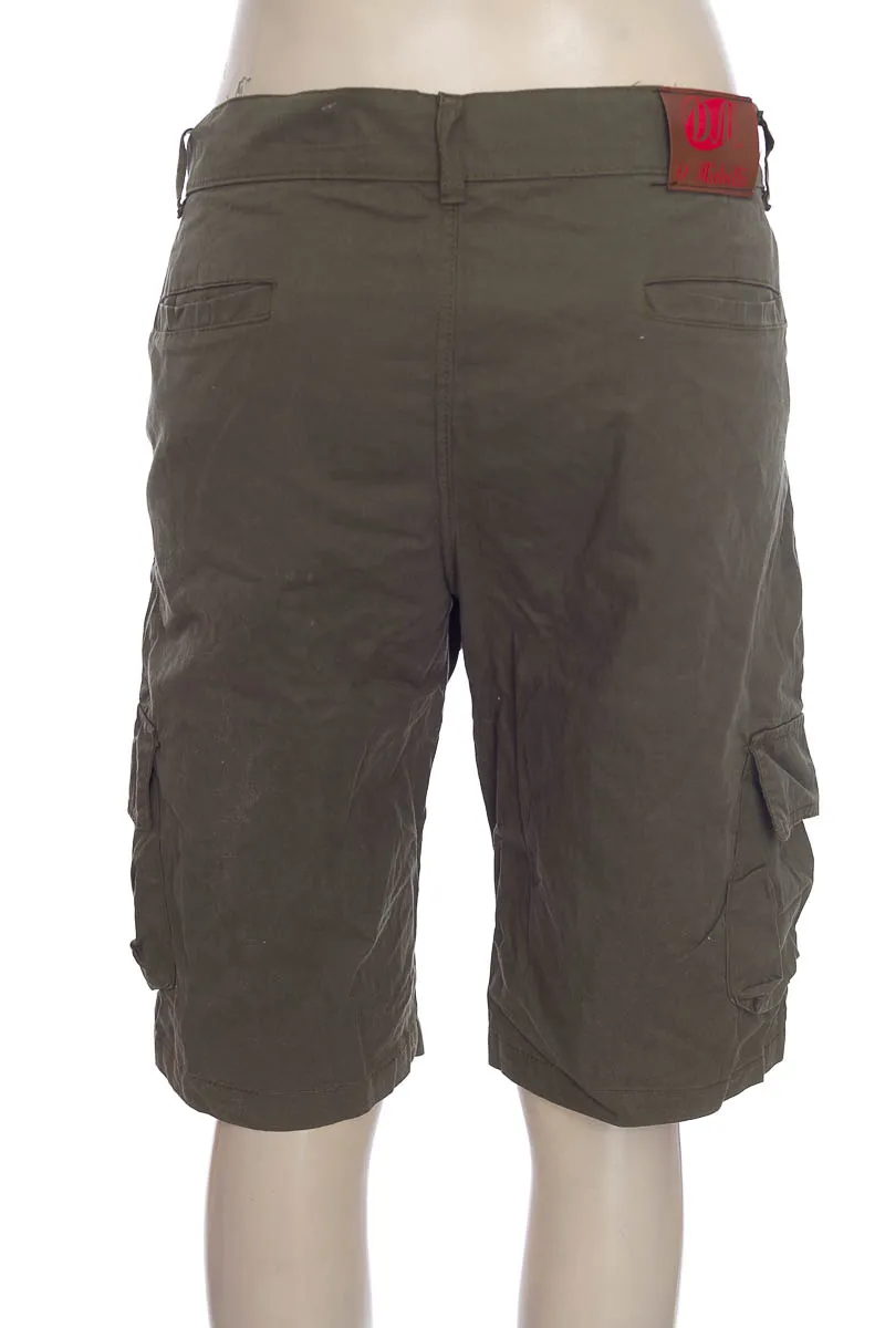 BERMUDA  PANTALONETA COLOR VERDE  CLOSEANDO