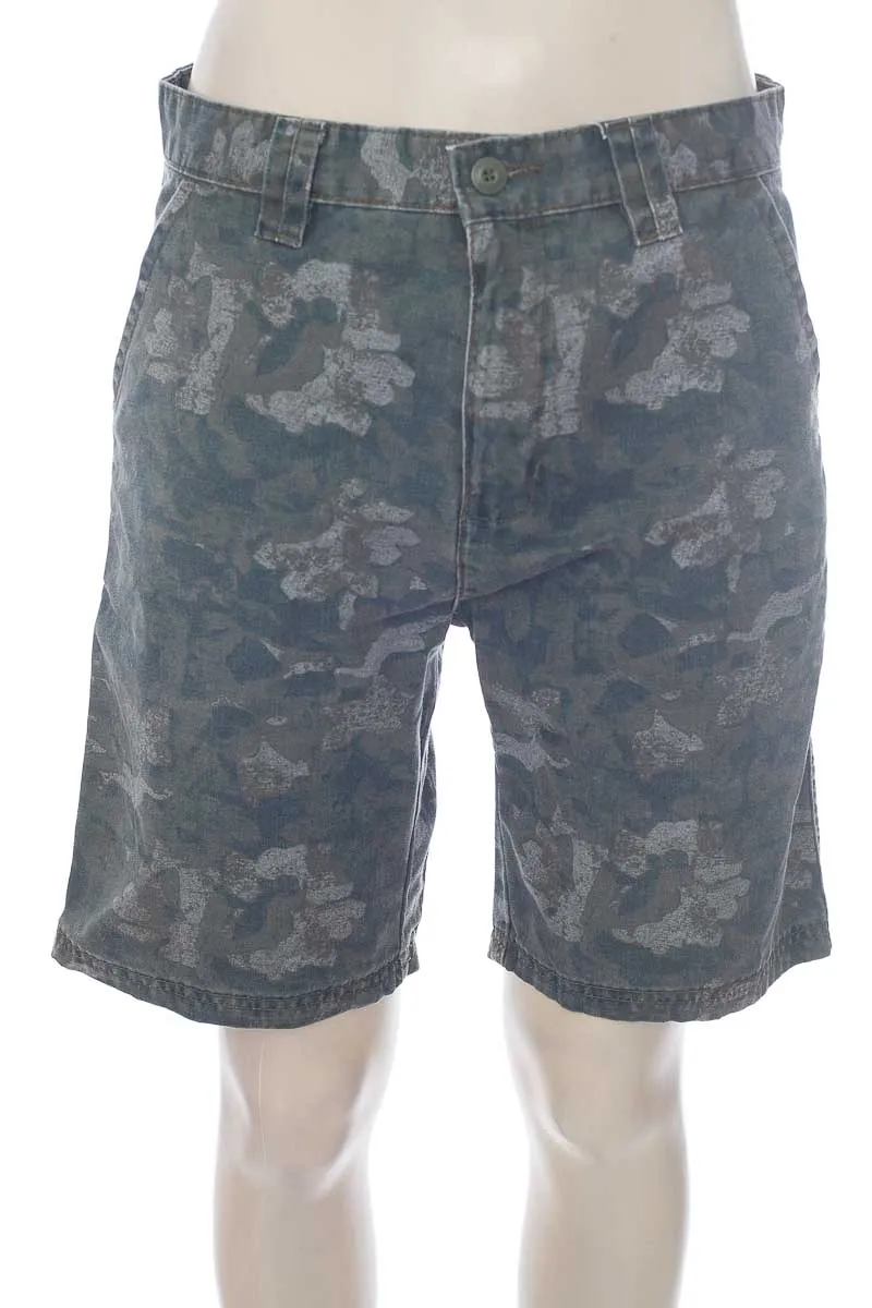 BERMUDA  PANTALONETA COLOR VERDE  OAKRIDGE