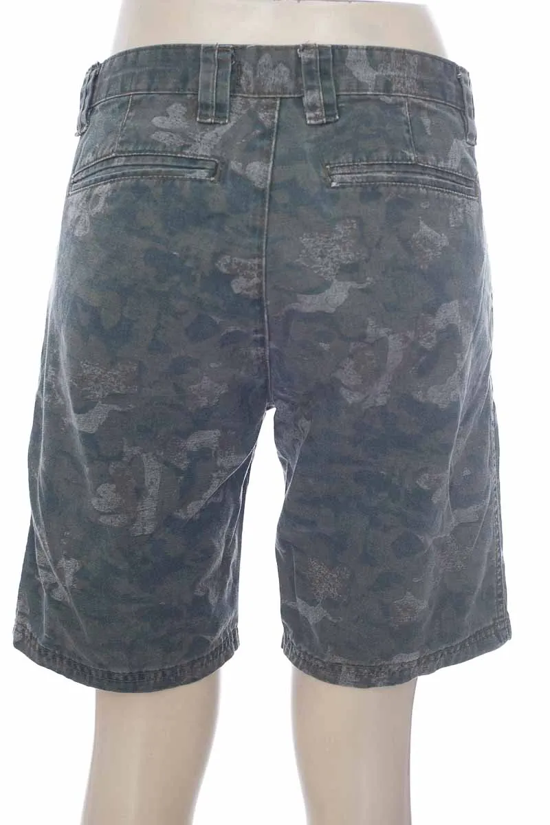 BERMUDA  PANTALONETA COLOR VERDE  OAKRIDGE