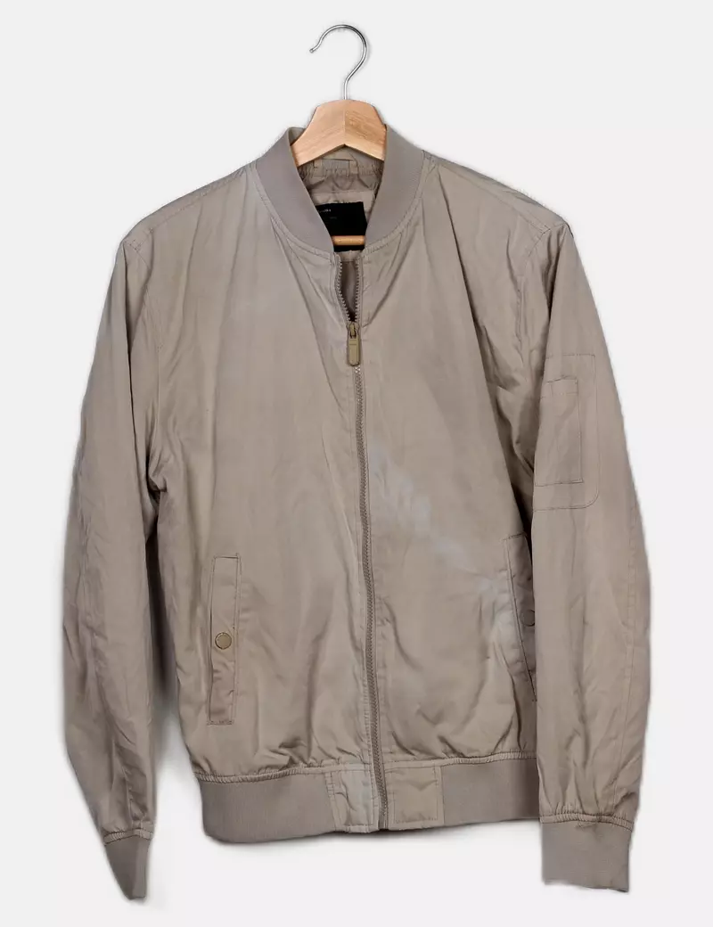 Bershka Chaqueta fina