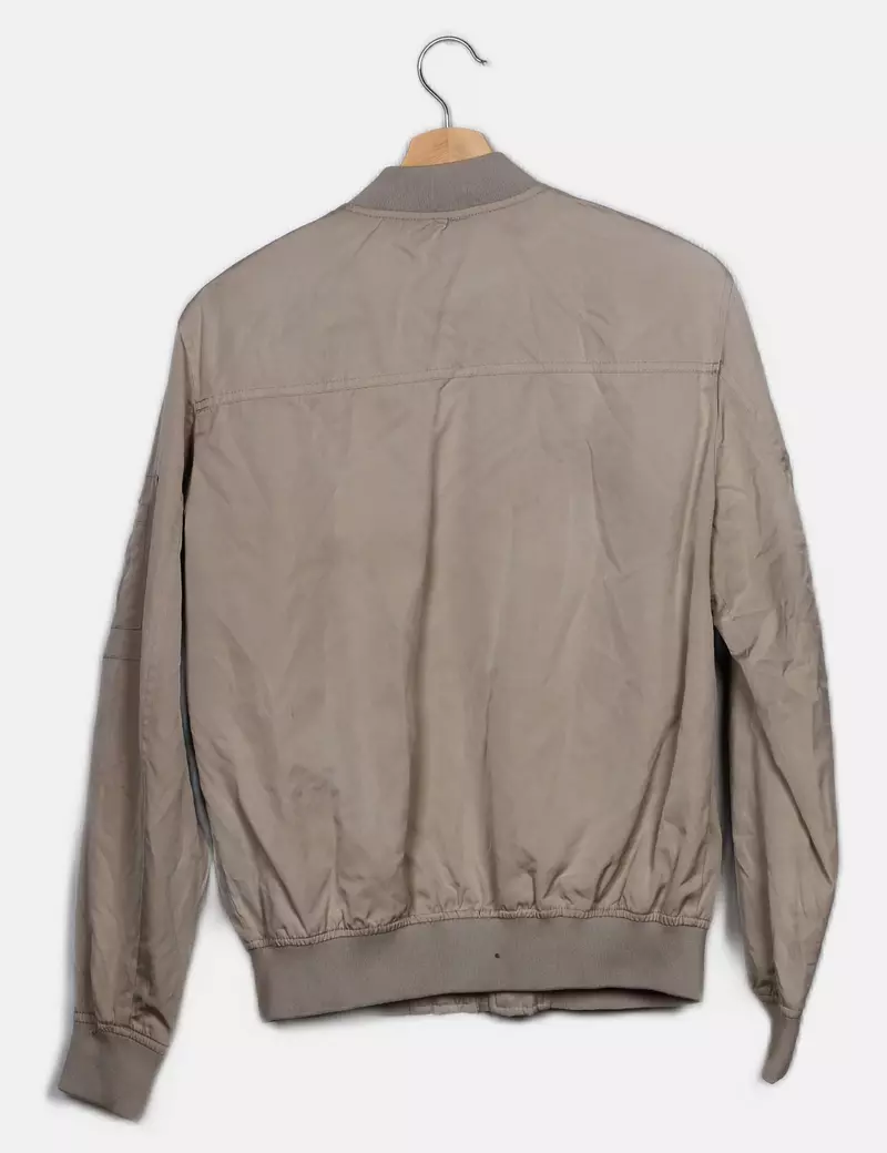 Bershka Chaqueta fina