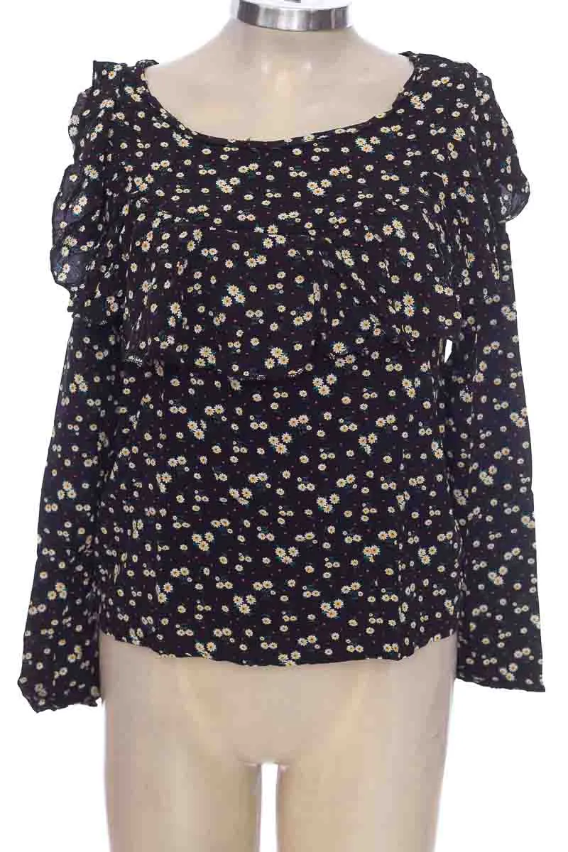 BLUSA COLOR NEGRO  SYBILLA