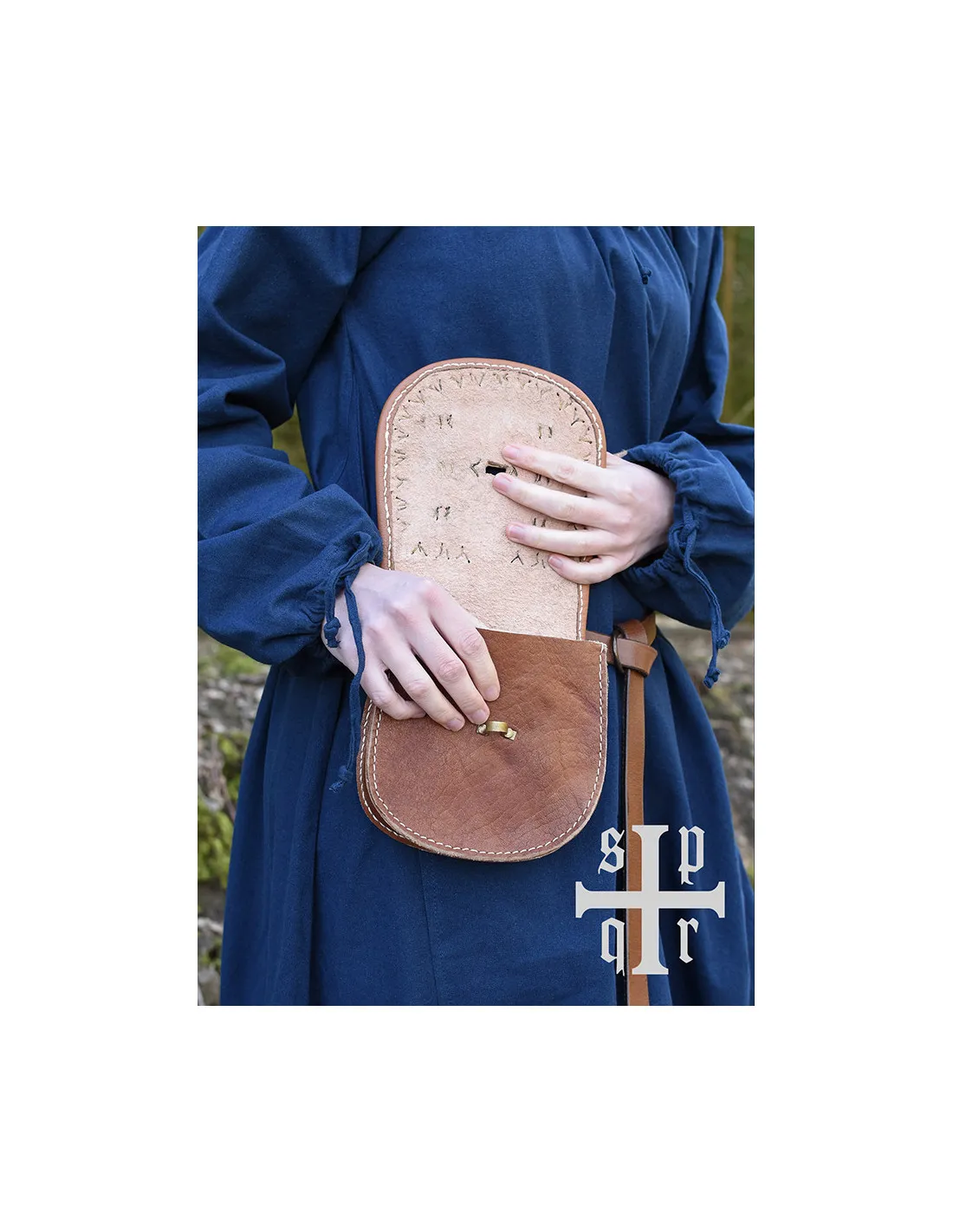 Bolso vikingo de cuero modelo Tarsoly