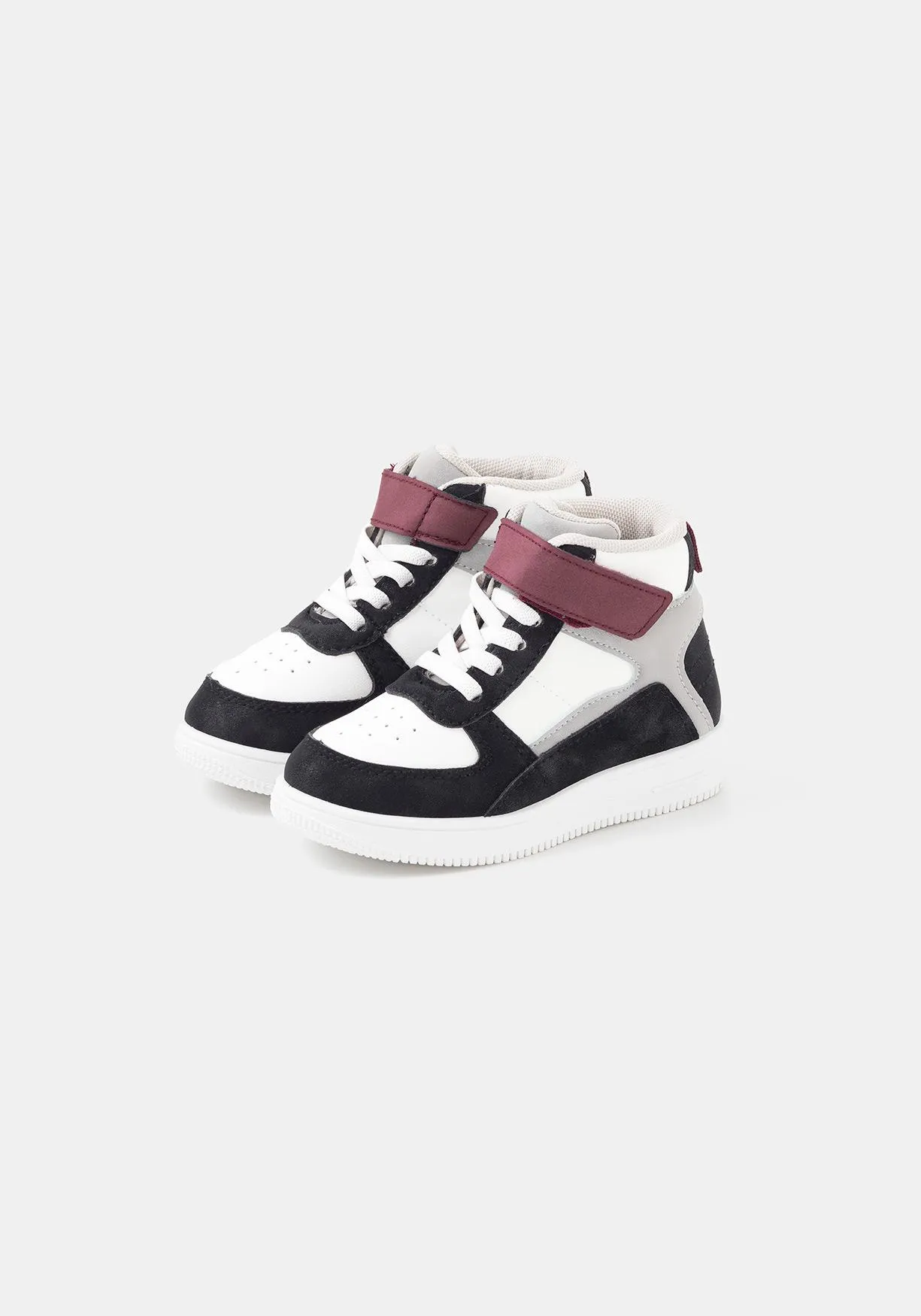 Botines adeportivados cordones de Niño TEX (Tallas 26 a 32)