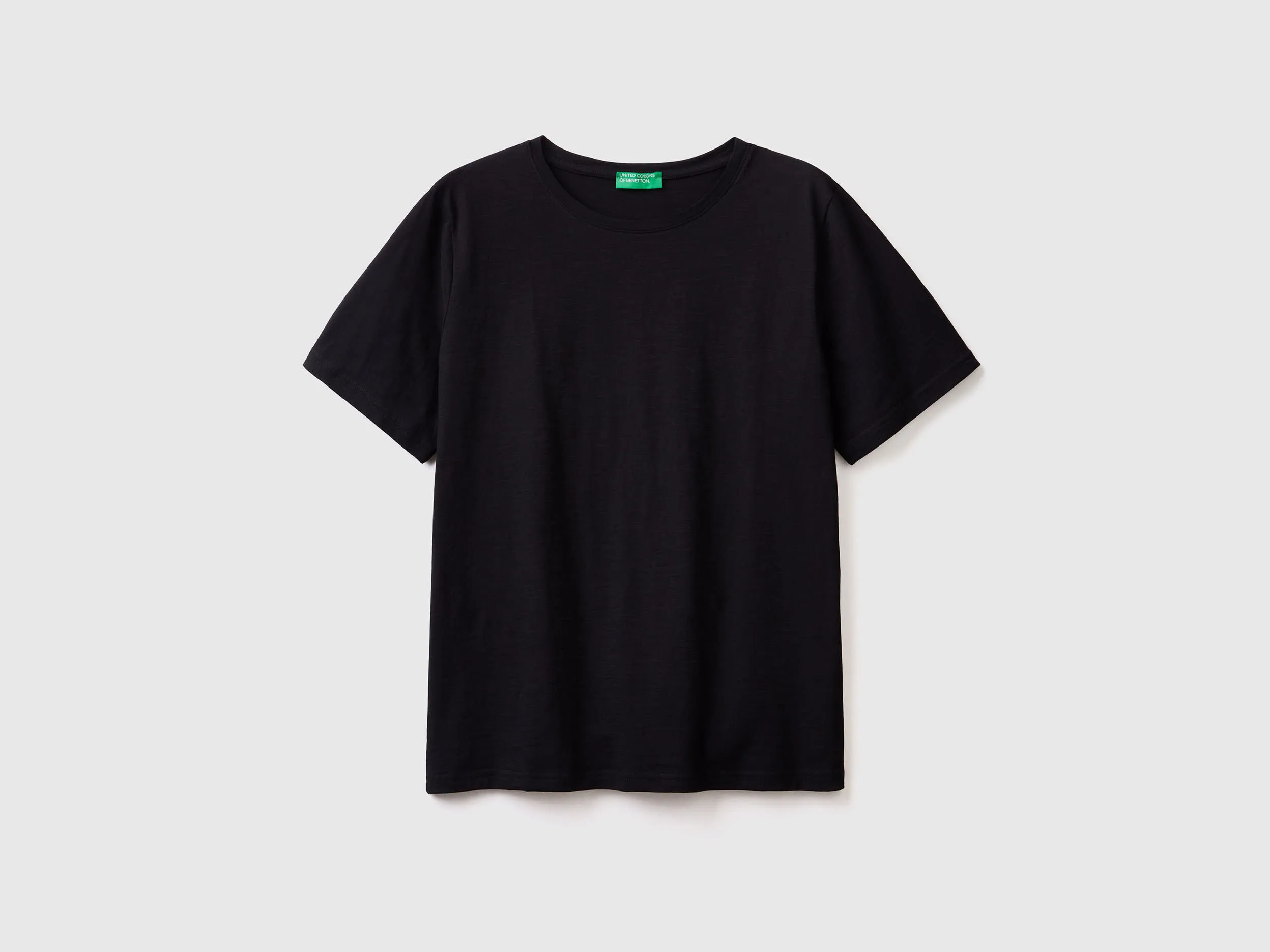 Camiseta de cuello redondo de algodón flameado