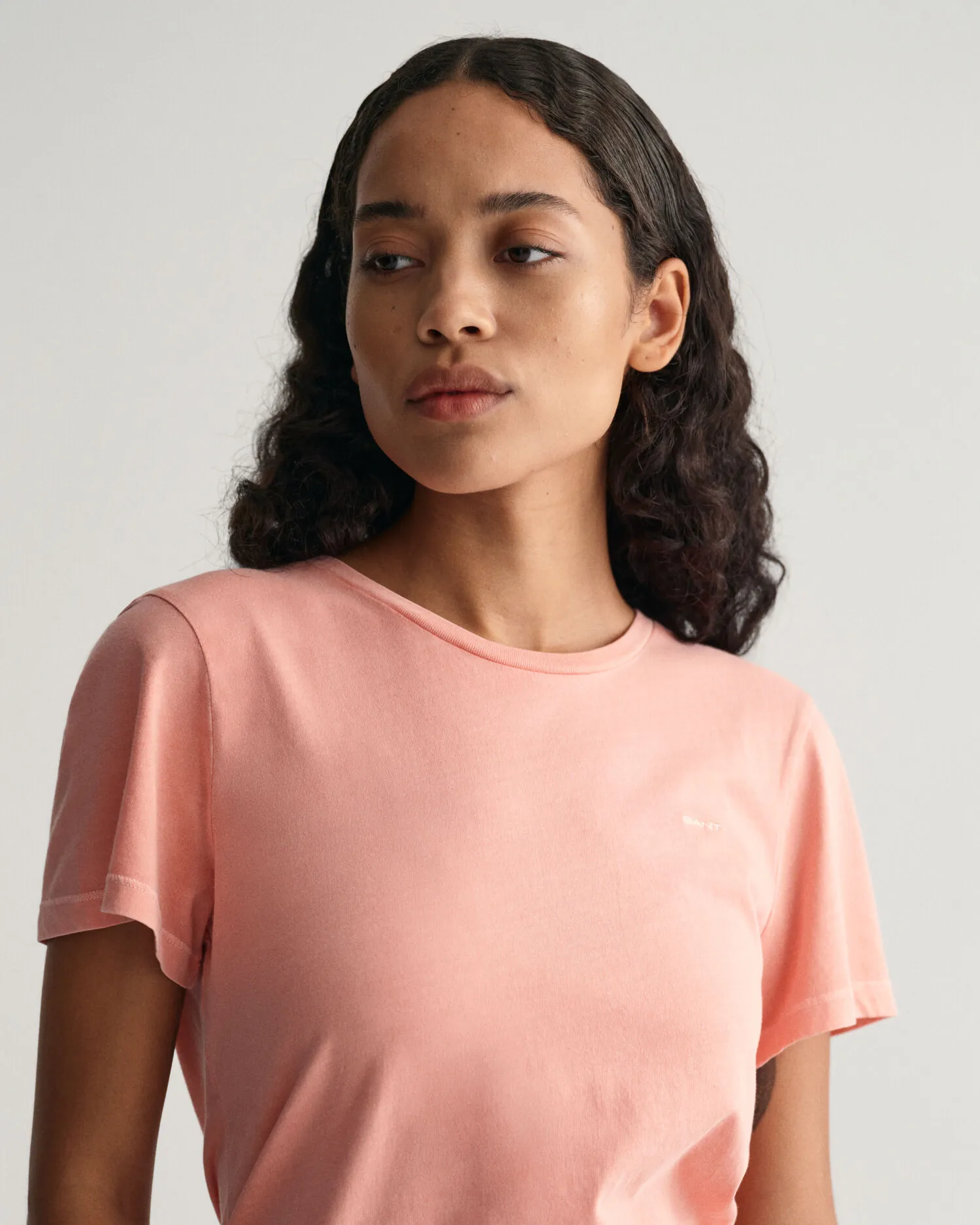 Camiseta de cuello redondo Sunfaded