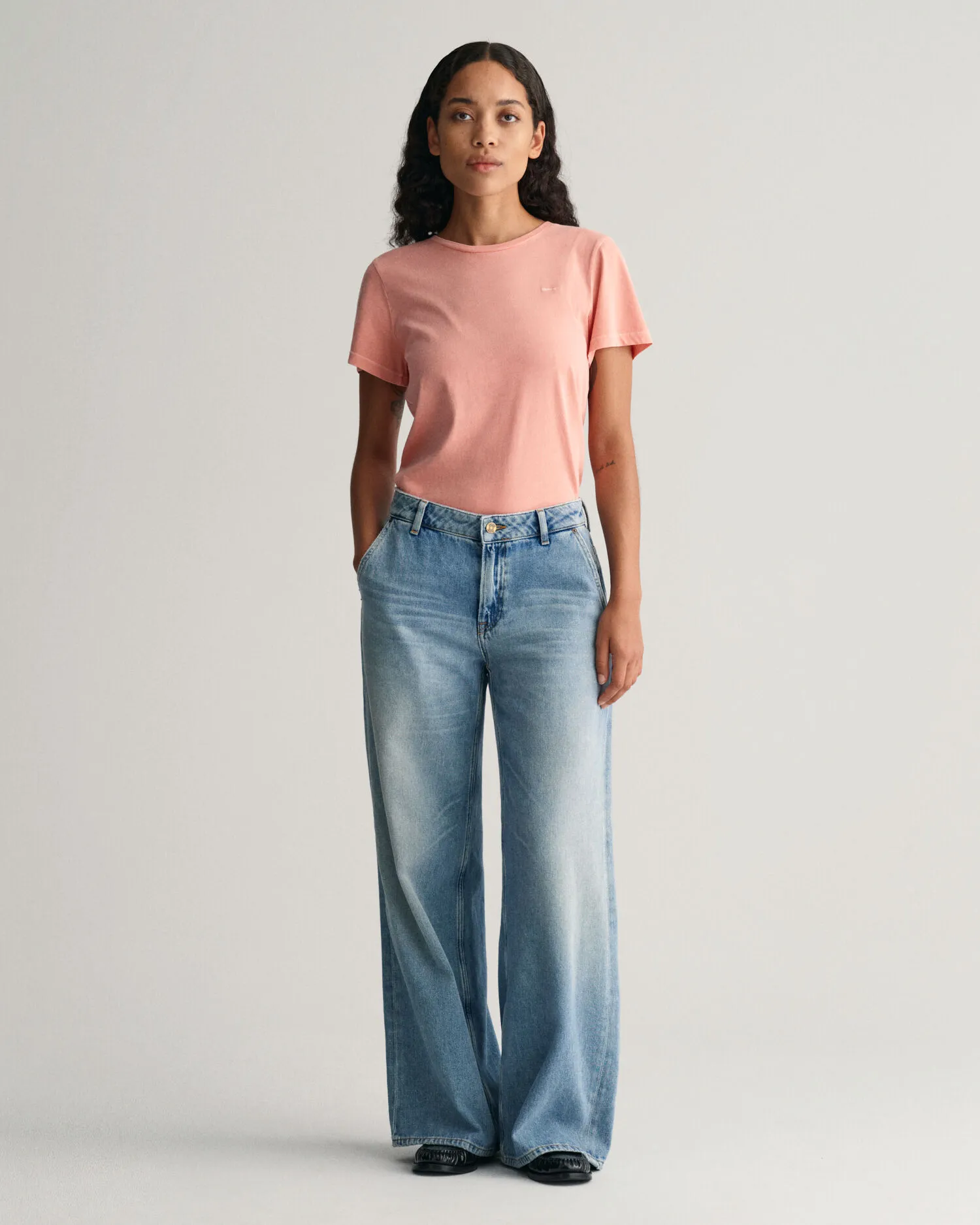 Camiseta de cuello redondo Sunfaded