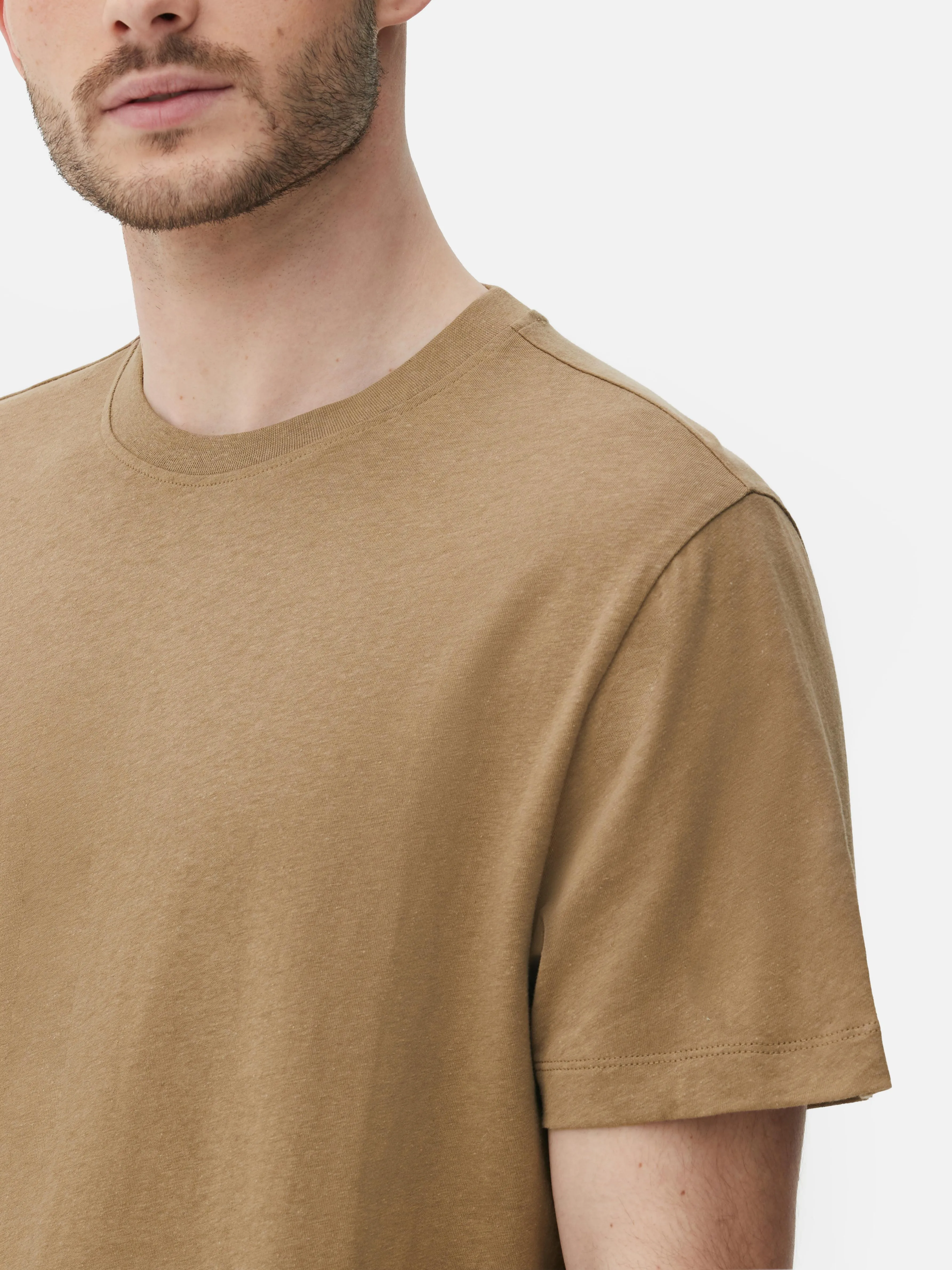 Camiseta de manga corta de Kem