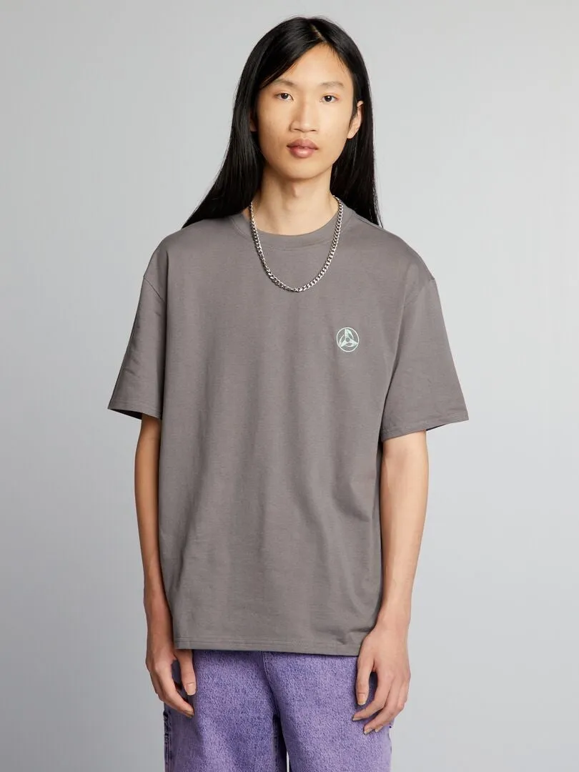 CAMISETA OVERSIZE 'NARUTO'  GRIS