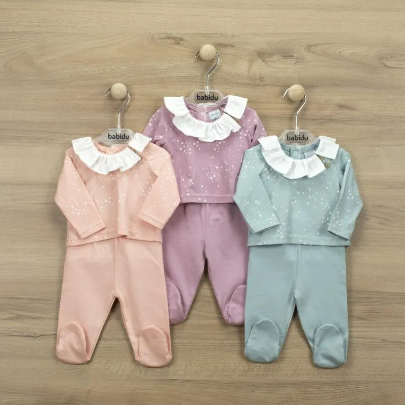 Conjunto recién nacido polaina y camiseta cuello volantes