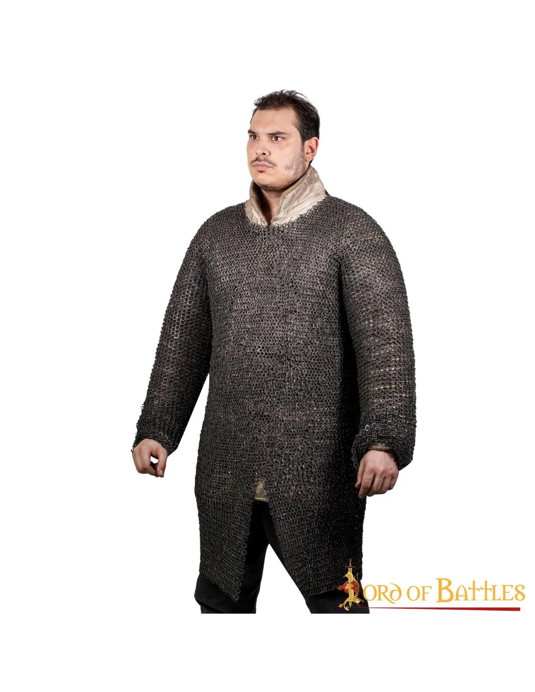 Cota de malla medieval larga con anillas de titanio remachadas