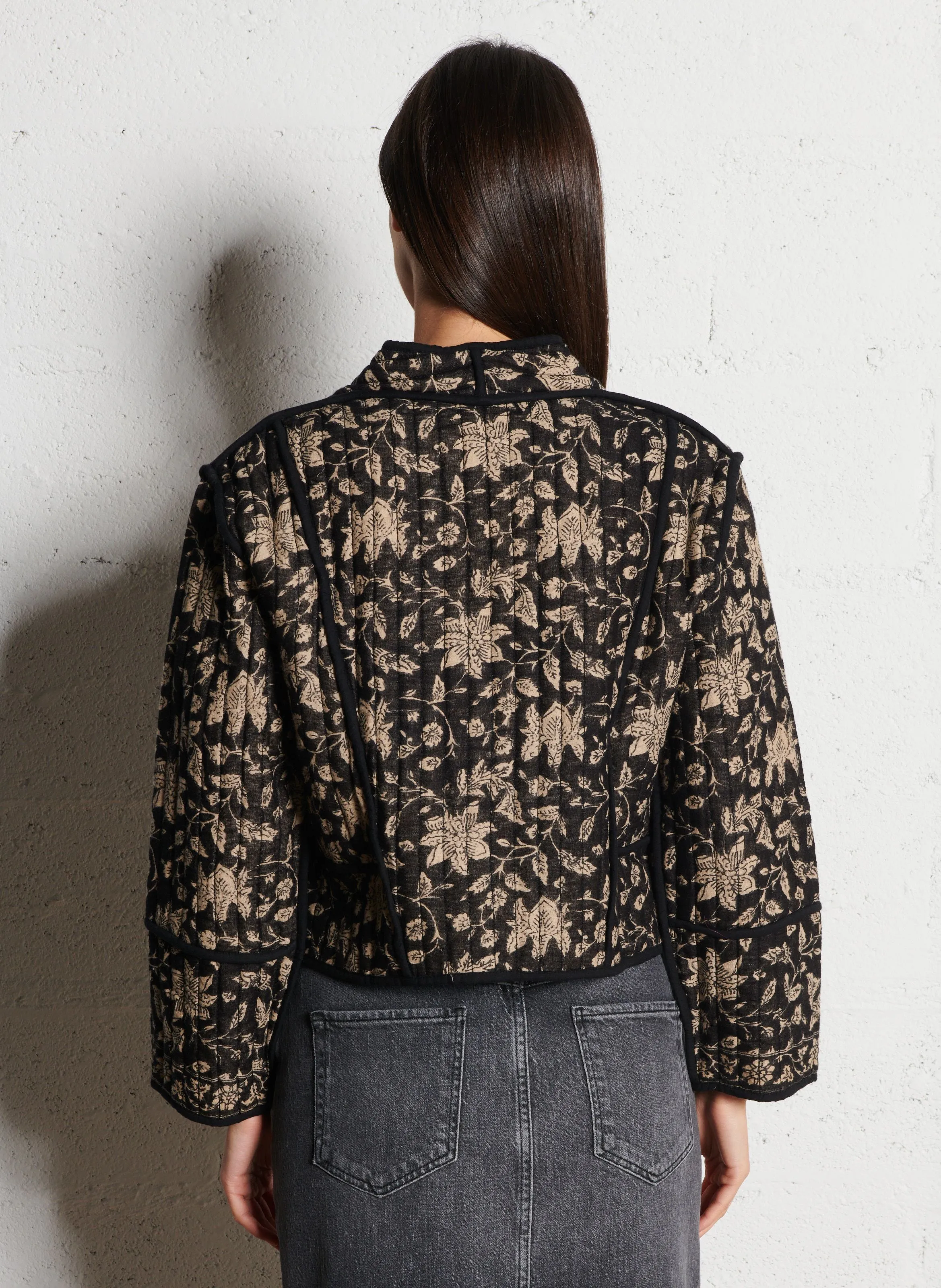 DALI  CHAQUETA RECTA CON CUELLO EN V DE ALGODóN ESTAMPADO EN NEGRO