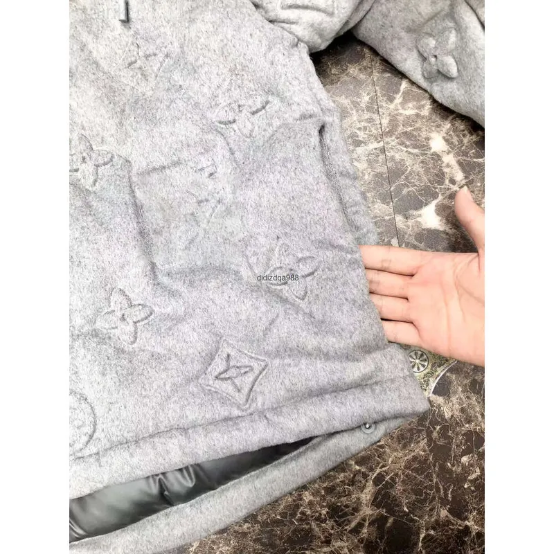 Diseñador para hombre Invierno Down Jacket Parkas manga larga tibia de color gris claro blanco