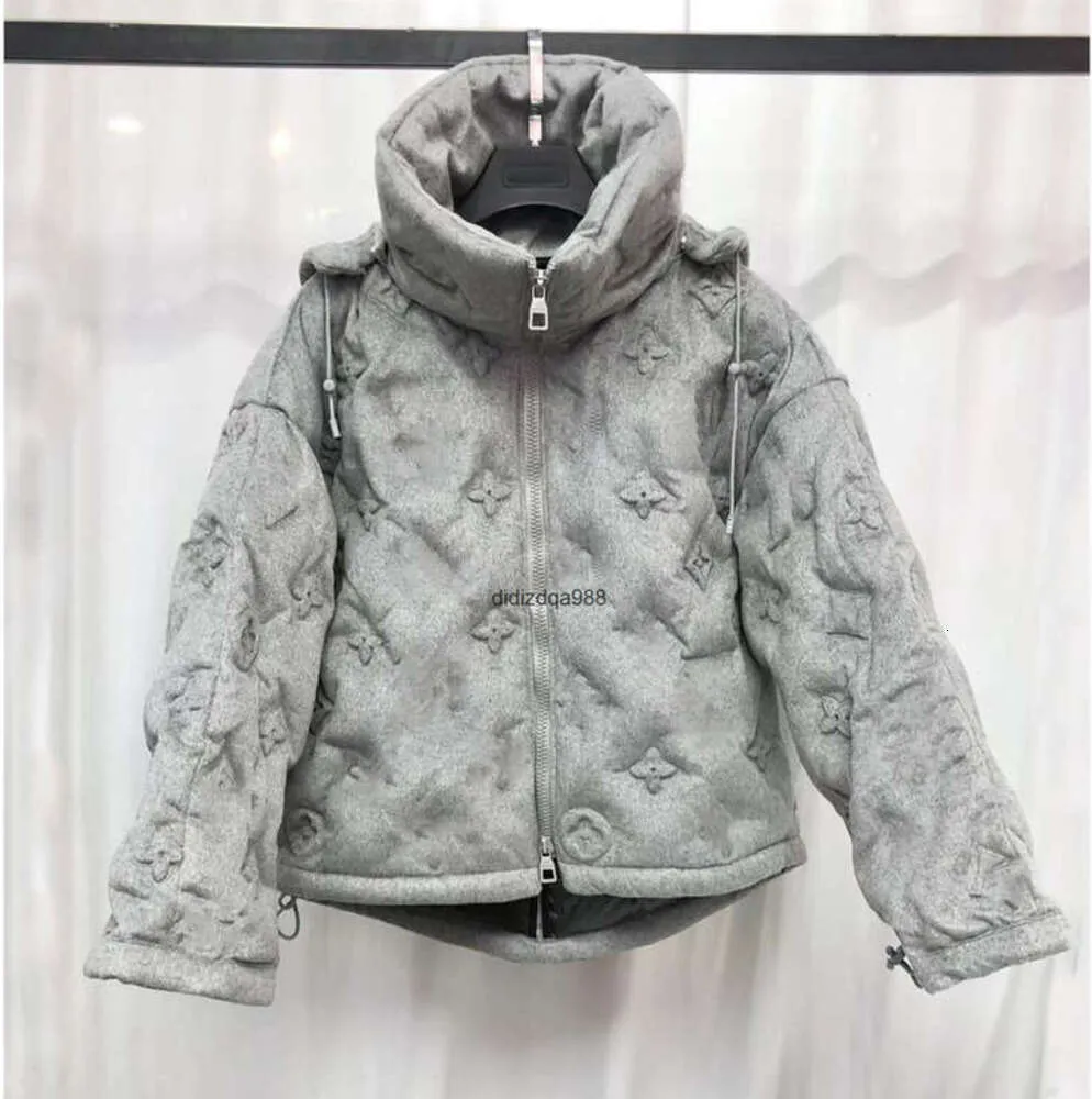 Diseñador para hombre Invierno Down Jacket Parkas manga larga tibia de color gris claro blanco