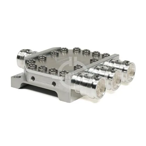 DIVISOR DE POTENCIA COAXIAL 3 V&IACUTE;AS IP62 300 W 6942700 MHZ 4.3.10 HEMBRA