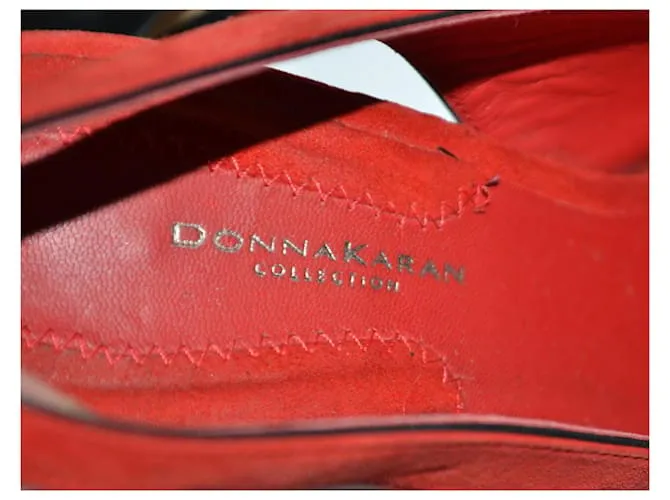 Donna Karan escotes Roja 