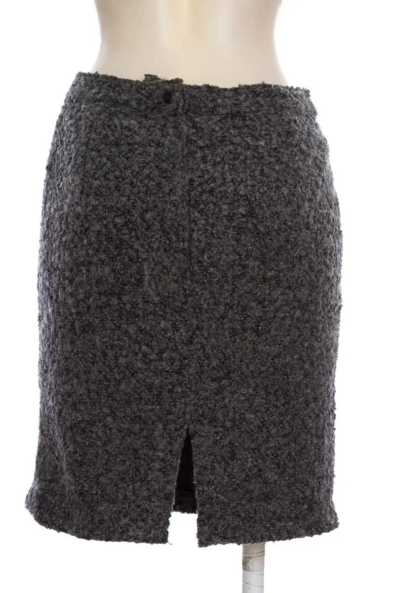 FALDA COLOR GRIS  CAROLINA