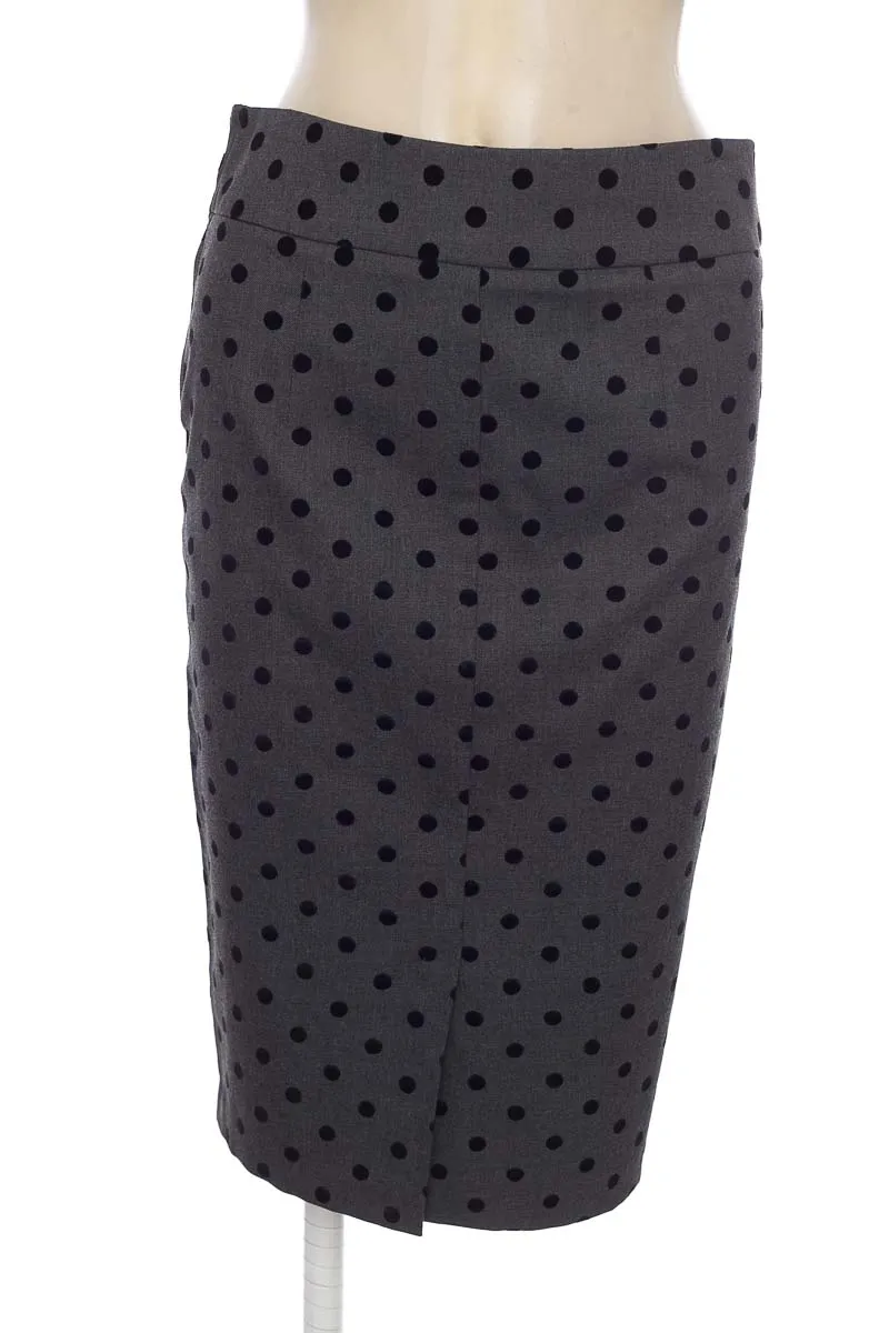 FALDA COLOR GRIS  NAF NAF