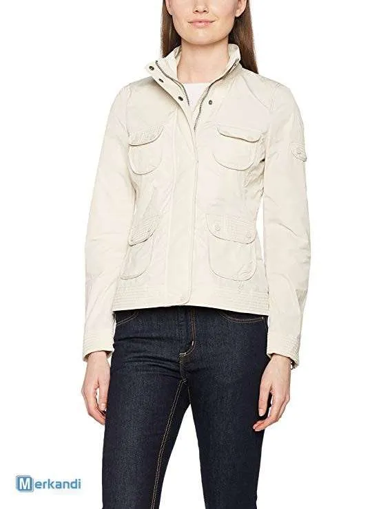 Guess & Geox pequeño conjunto de chaquetas de mujer.