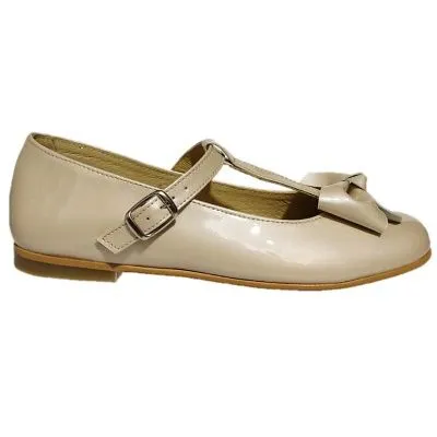 Mercedita charol beige tostado