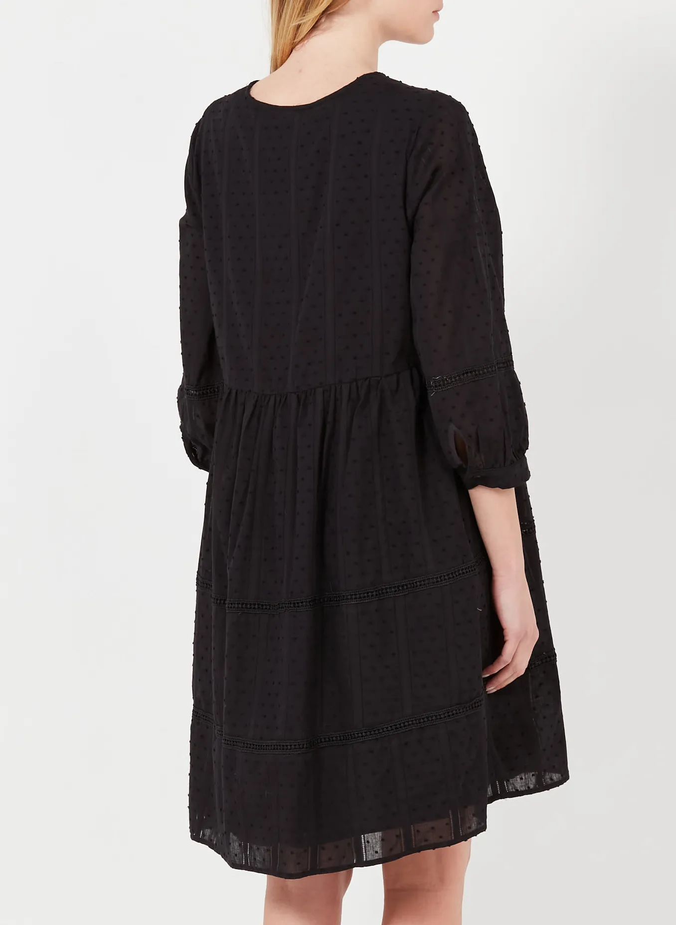OBJGEILLIS 3/4 DRESS NOOS  VESTIDO CORTO DE ALGODóN BORDADO CON CUELLO DE PICO EN NEGRO