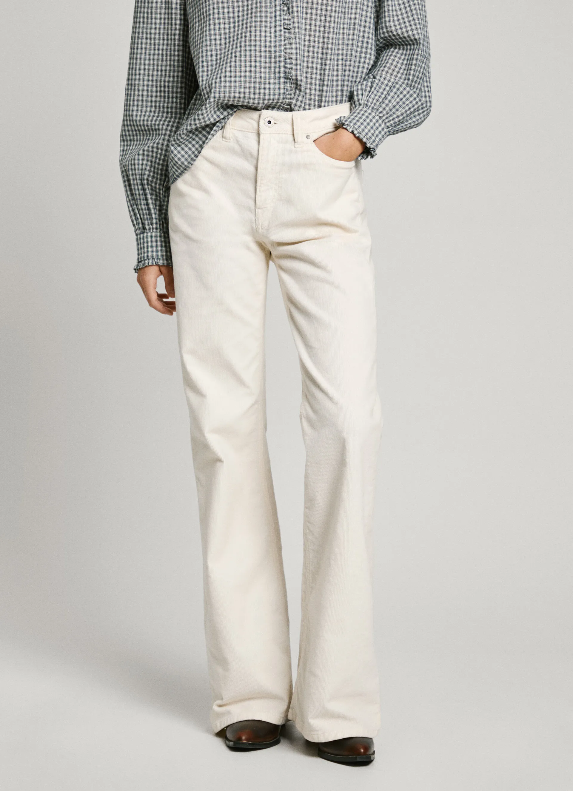 pantalón 5 bolsillos fit flare