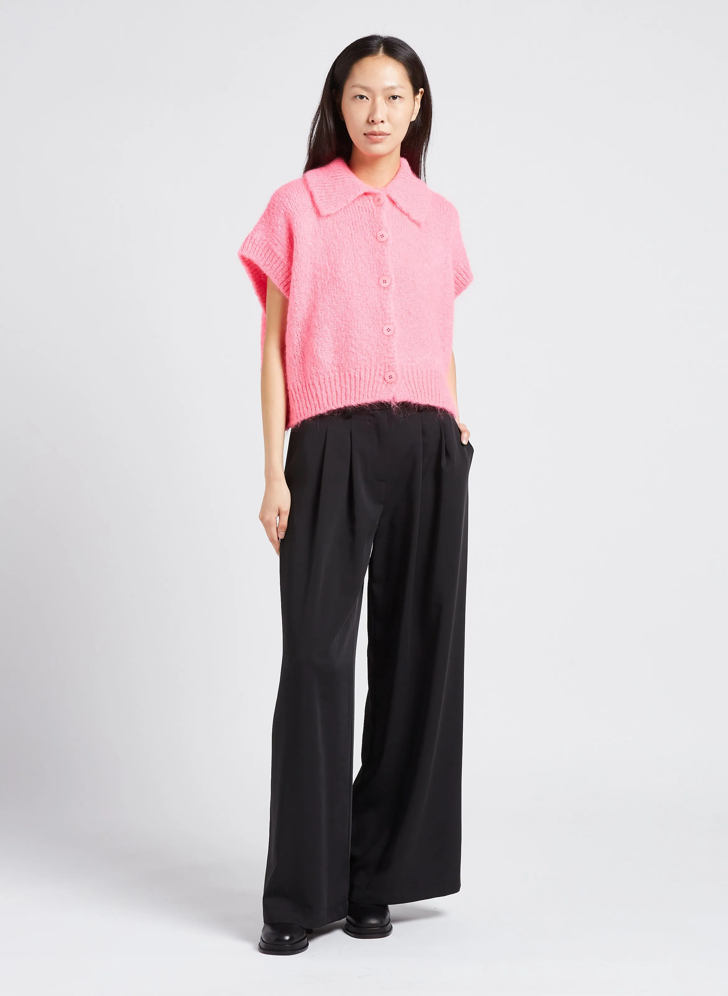 Pantalón ancho palazzo vaporoso en negro