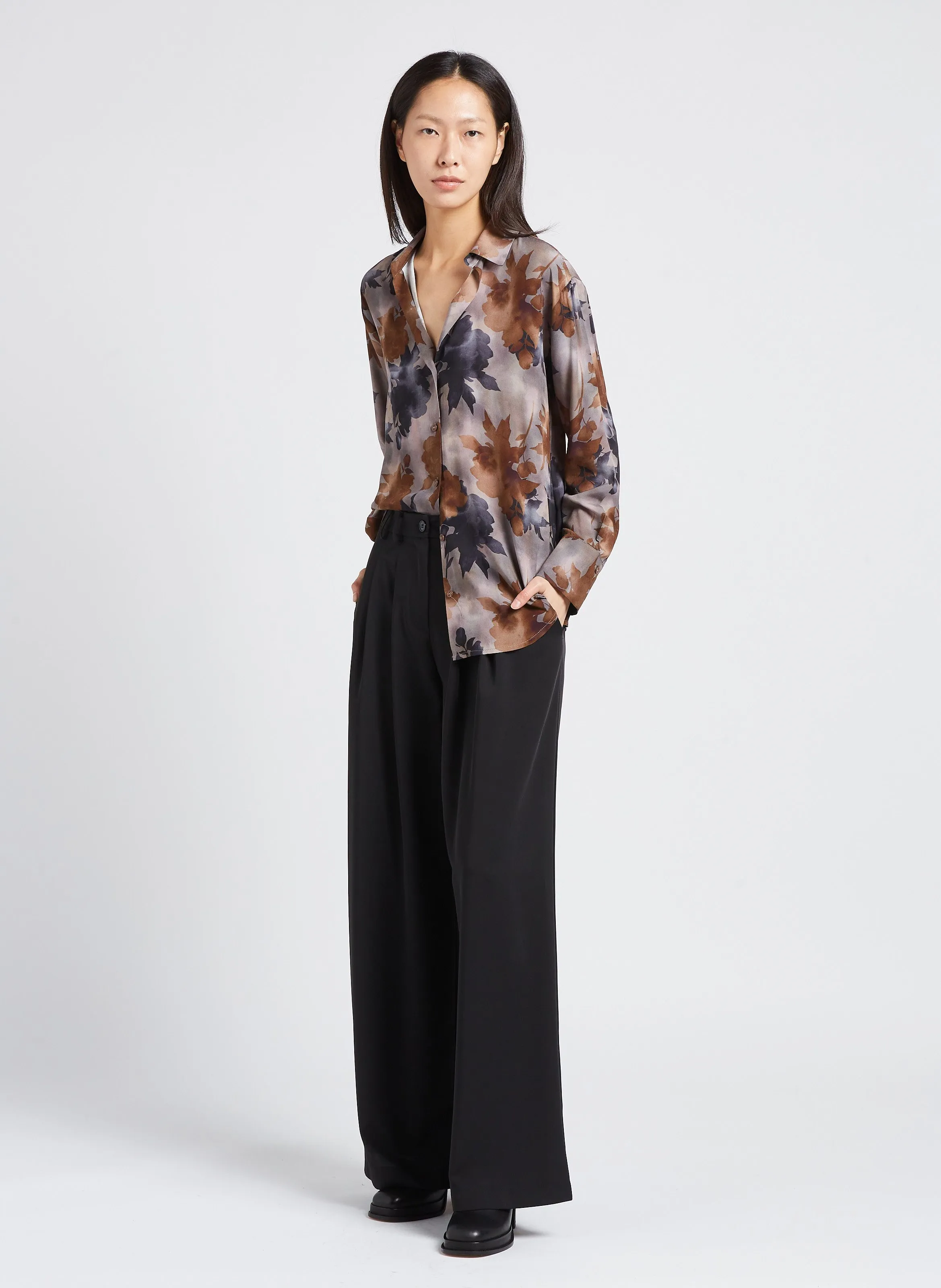 Pantalón ancho palazzo vaporoso en negro