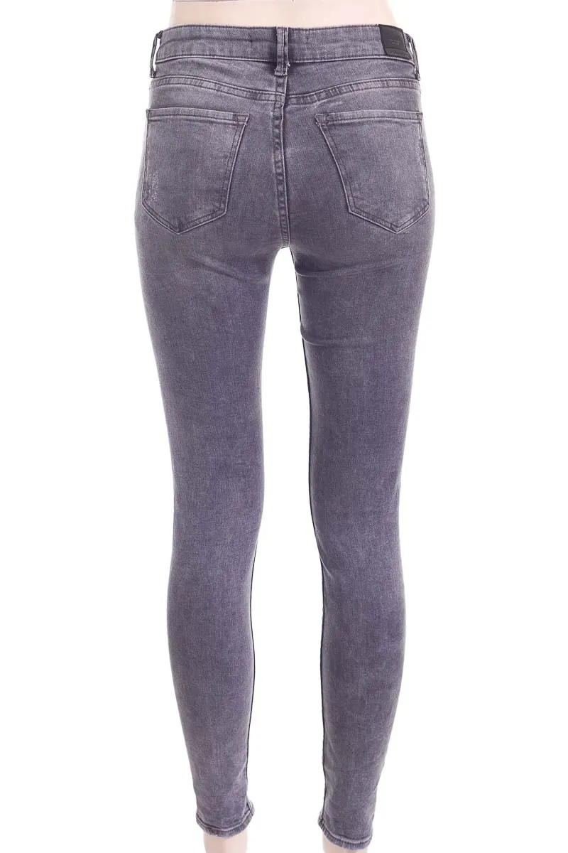 PANTALóN COLOR GRIS  BERSHKA