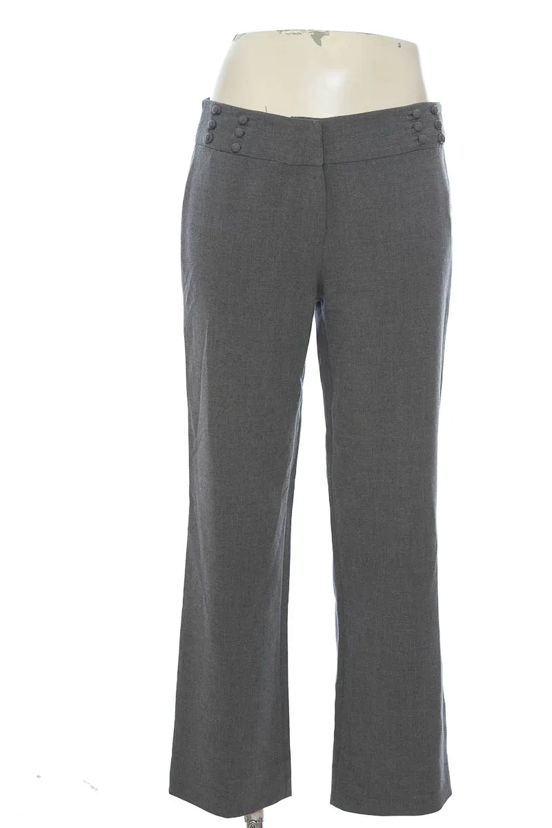 PANTALóN COLOR GRIS  CARRETEL