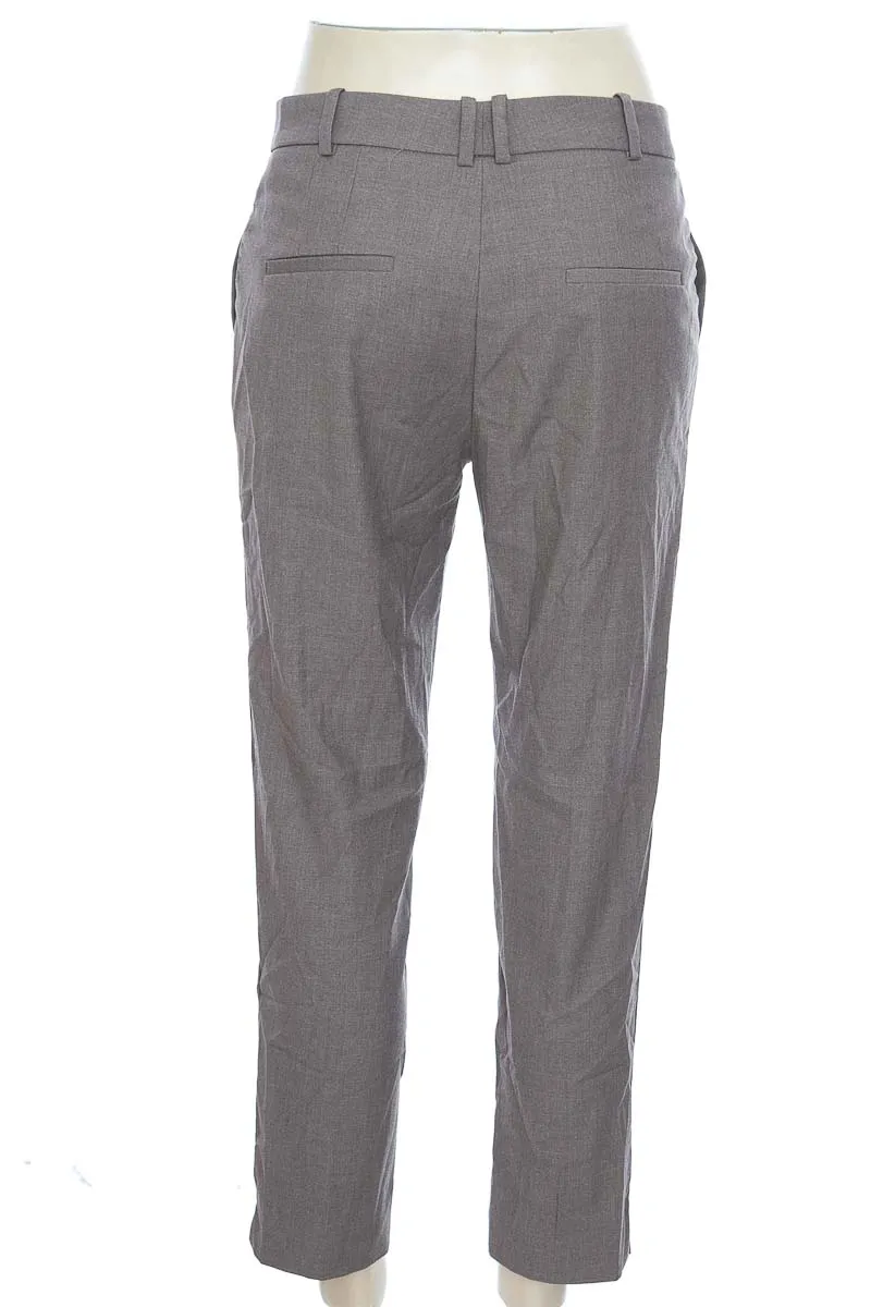 PANTALóN COLOR GRIS  MNG
