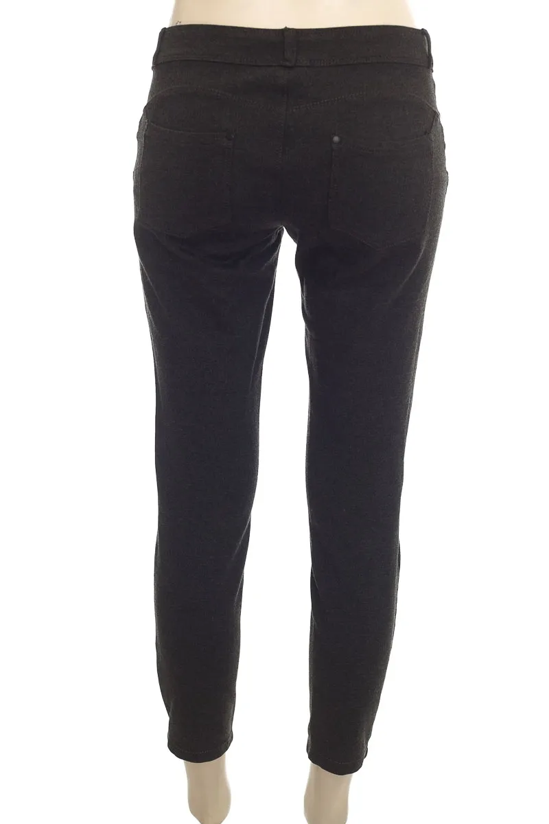 PANTALóN COLOR GRIS  SUKO