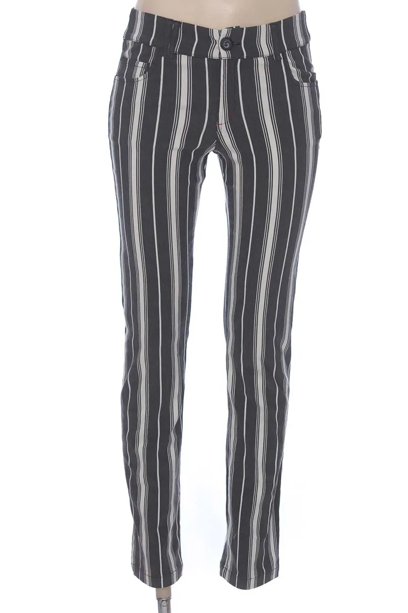 PANTALóN COLOR GRIS  VERGARA