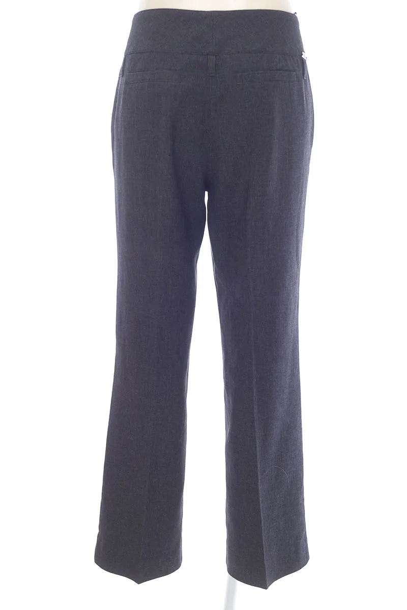PANTALóN COLOR GRIS  XUSS