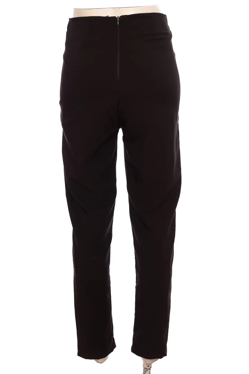 PANTALóN COLOR NEGRO  MAMASANTA