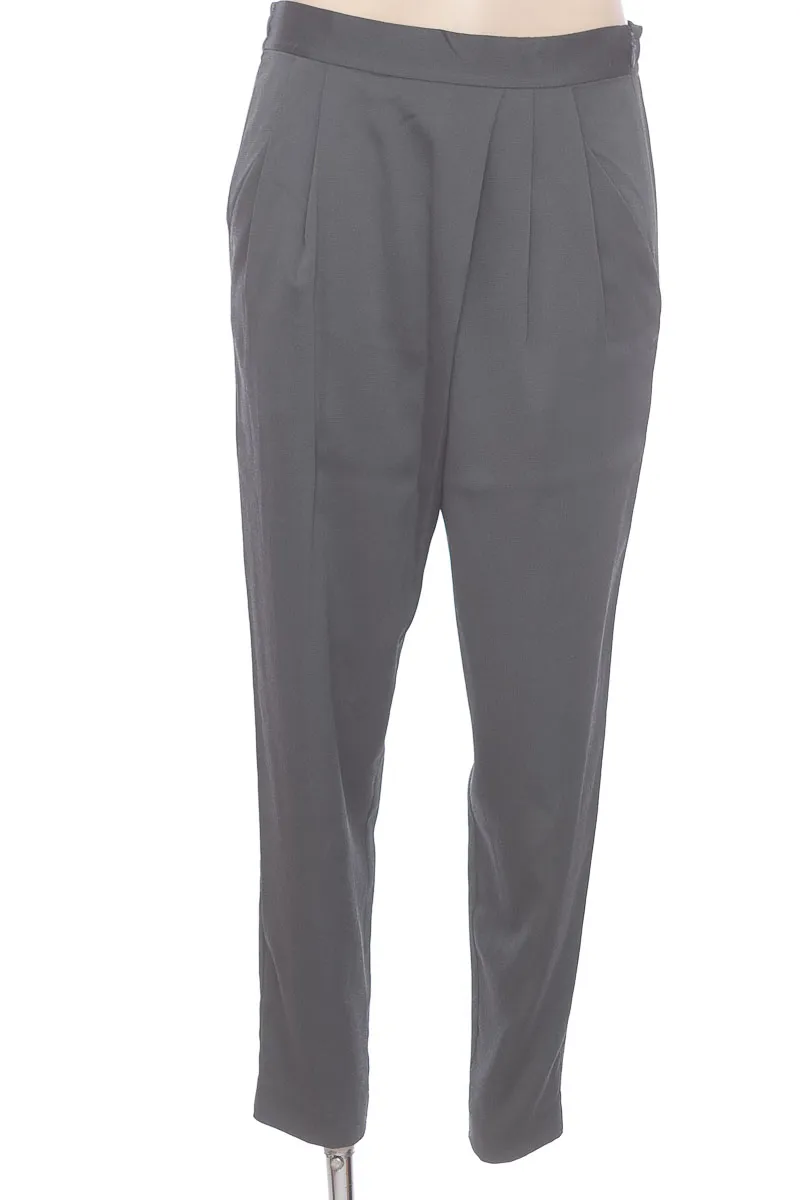 PANTALóN COLOR VERDE  HOSS