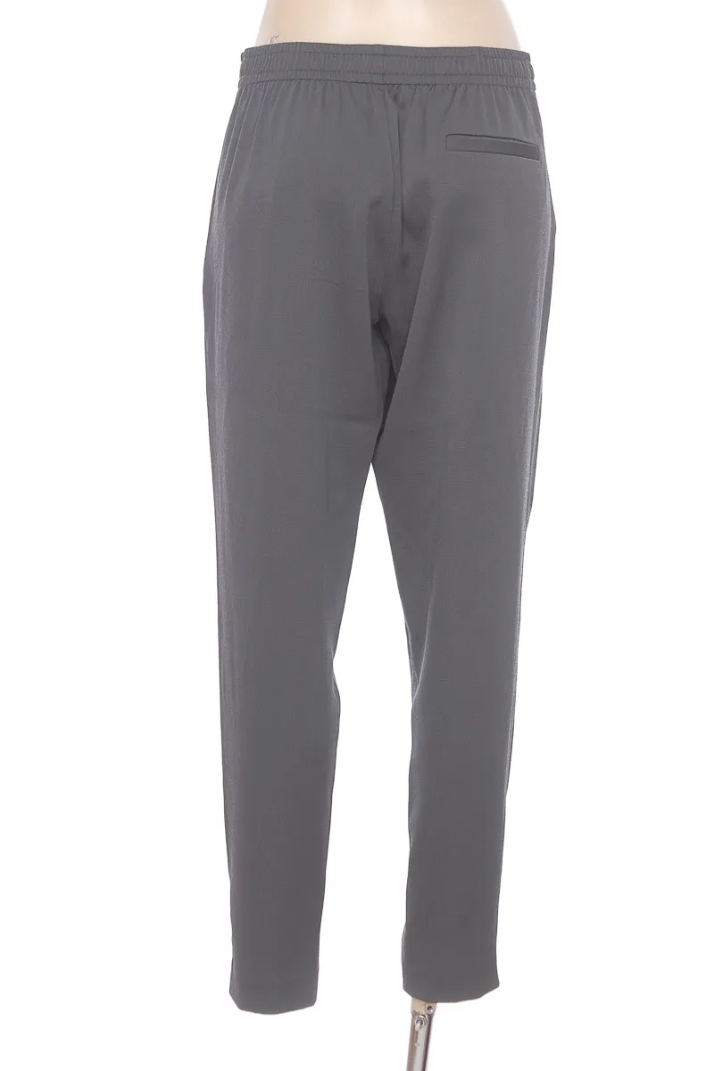 PANTALóN COLOR VERDE  HOSS