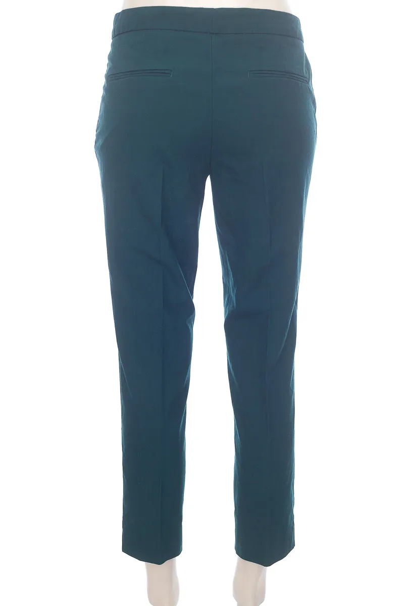 PANTALóN COLOR VERDE  ZARA