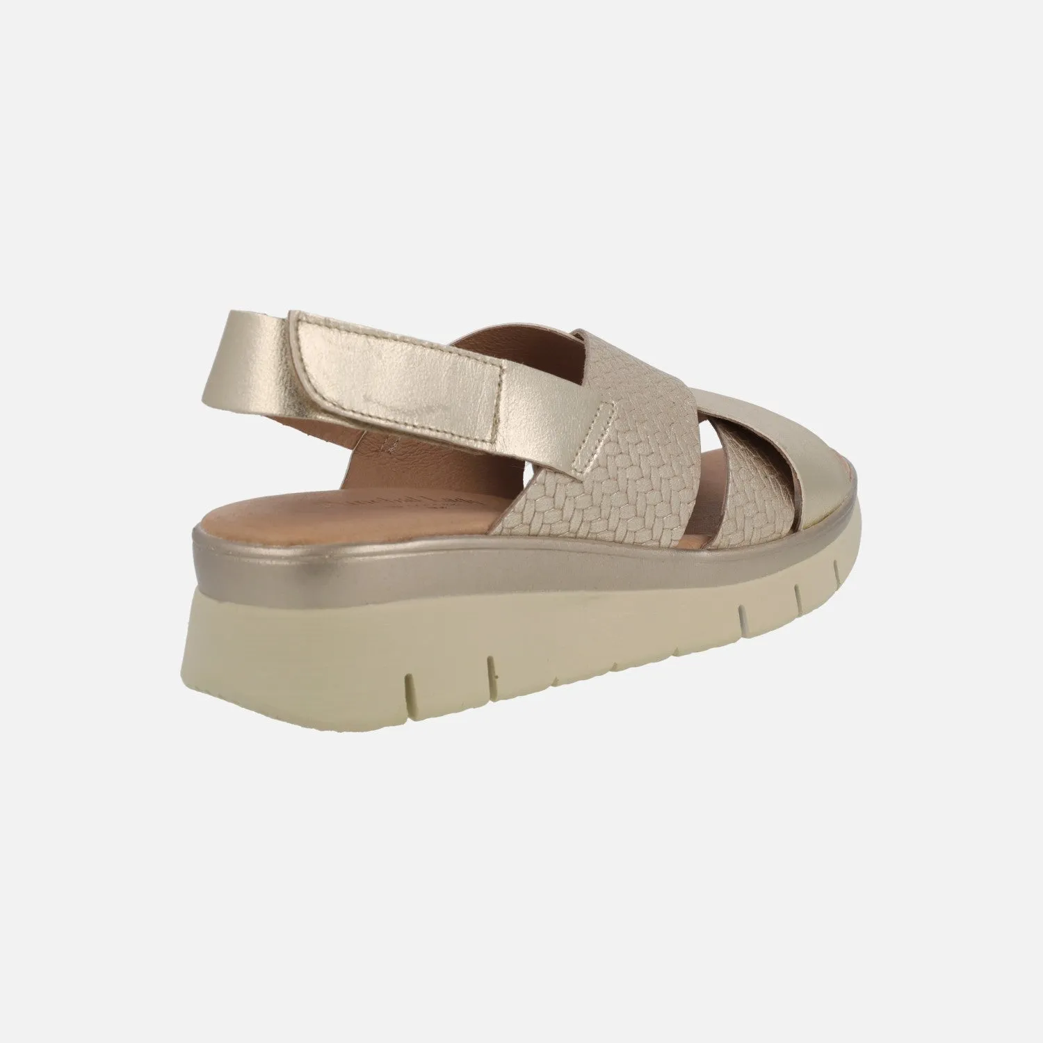 Sandalias doradas de piel con piezas efecto trenzado