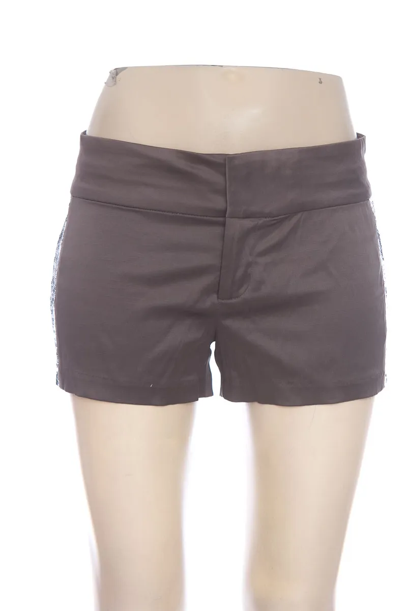 SHORT COLOR GRIS  BEBE
