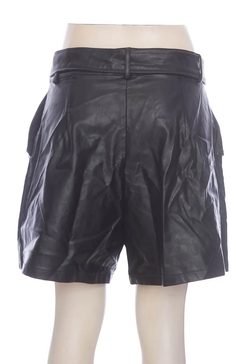 SHORT COLOR NEGRO  ELA