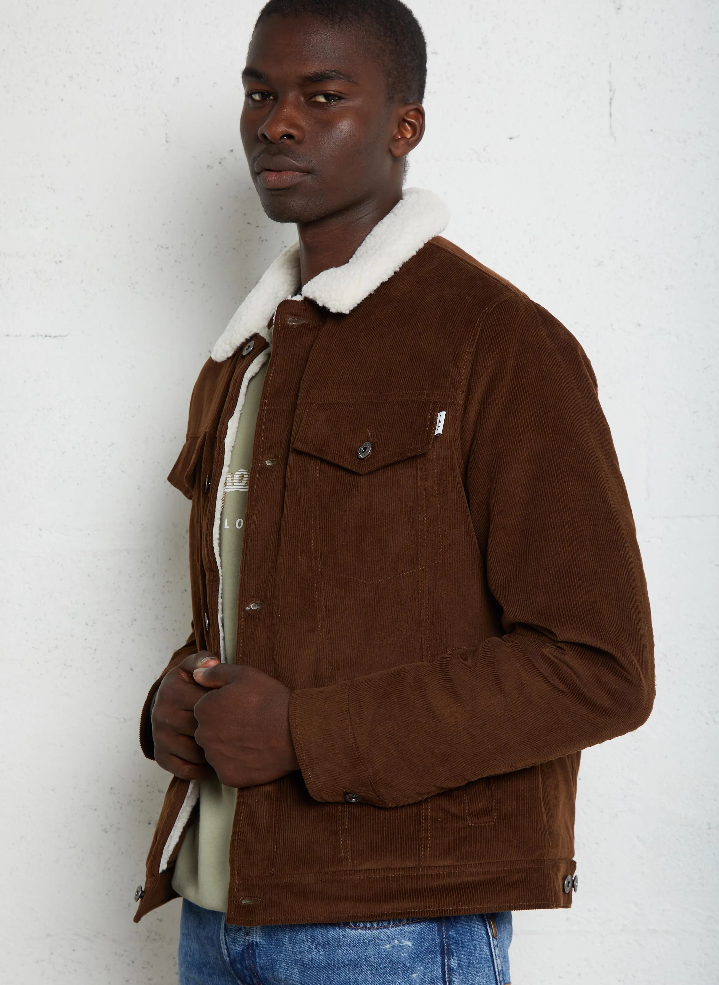 THRIS  CHAQUETA CON CUELLO CLáSICO DE TERCIOPELO DE ALGODóN EN MARRON