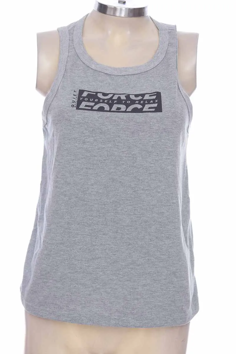 TOP / CAMISETA COLOR GRIS  CARMEL