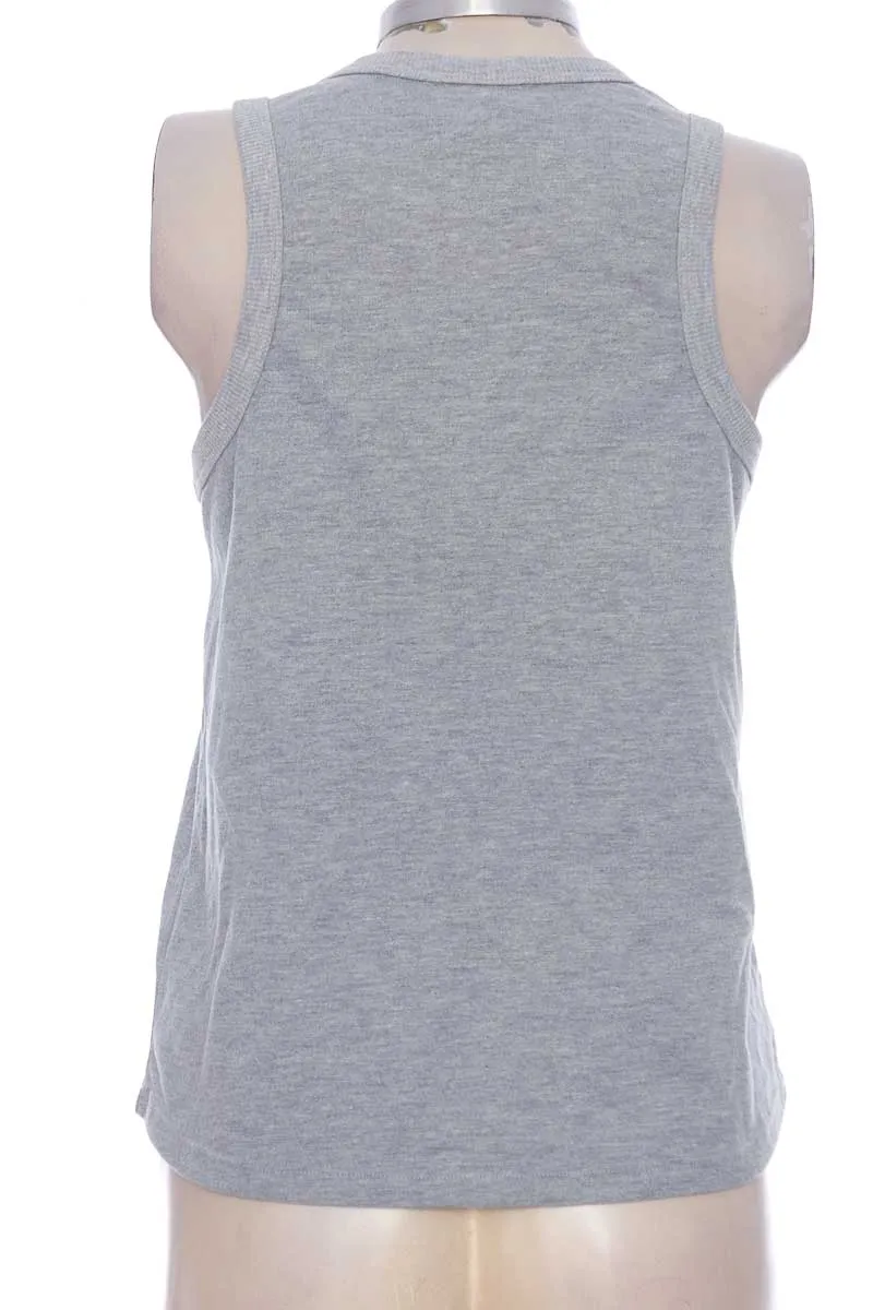 TOP / CAMISETA COLOR GRIS  CARMEL