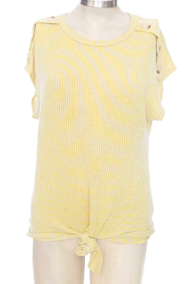 TOP / CAMISETA COLOR VERDE  LAVISH