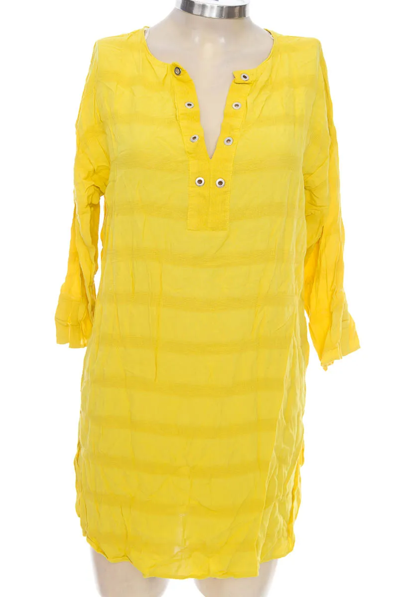VESTIDO / ENTERIZO COLOR AMARILLO  ZARA