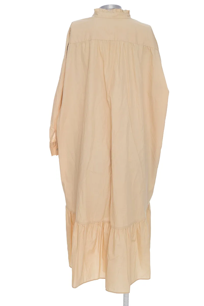 VESTIDO / ENTERIZO COLOR BEIGE  ZARA