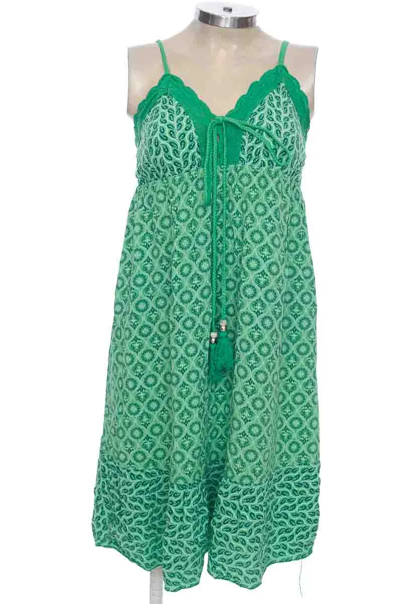 VESTIDO / ENTERIZO COLOR VERDE  CLOSEANDO